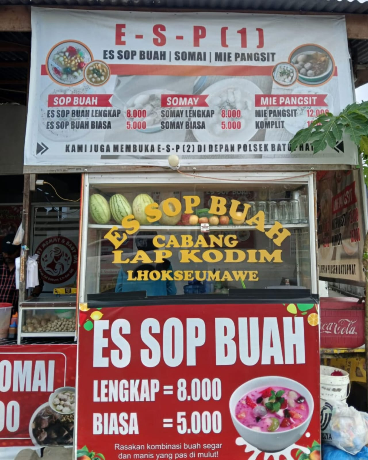 Segarnya Es Sop Buah, Andalan Penyejuk di Tengah Panas Lhokseumawe