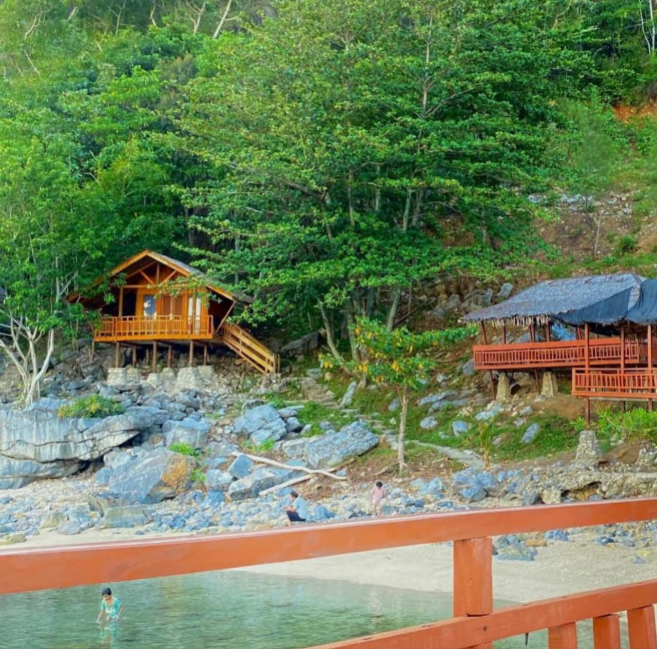 Eky Momong Resort: Surga Tersembunyi di Lampuuk